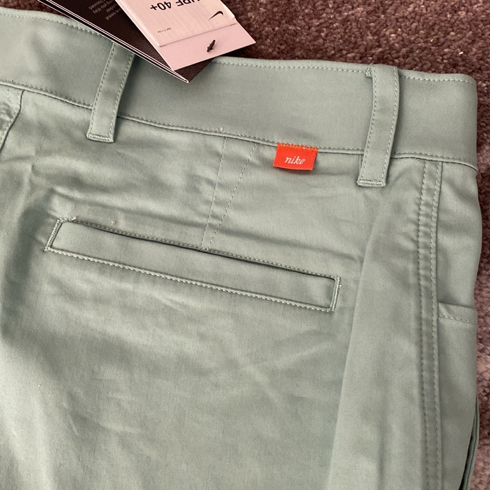 New Men’s Nike Dri Fit UV Golf Chino Pants 32 x 32 - Picture 6 of 10